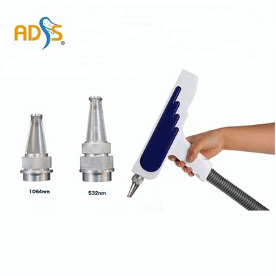 Soem-/ODM-Q Schalter Yag Laser-Tätowierungs-Abbau-Maschine 2 Jahre Garantie-