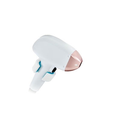1600-2400W CE ISO 755 808 940 1064nm 4-Wellen-Diodenlaser zur Haarentfernung Eis Titan verfügbar